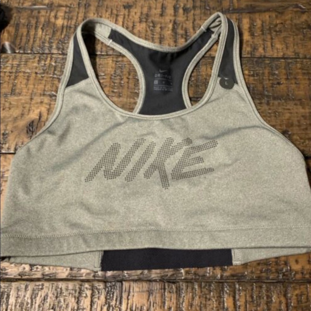 Nike Fit Dry Fit Victory Sports Bra